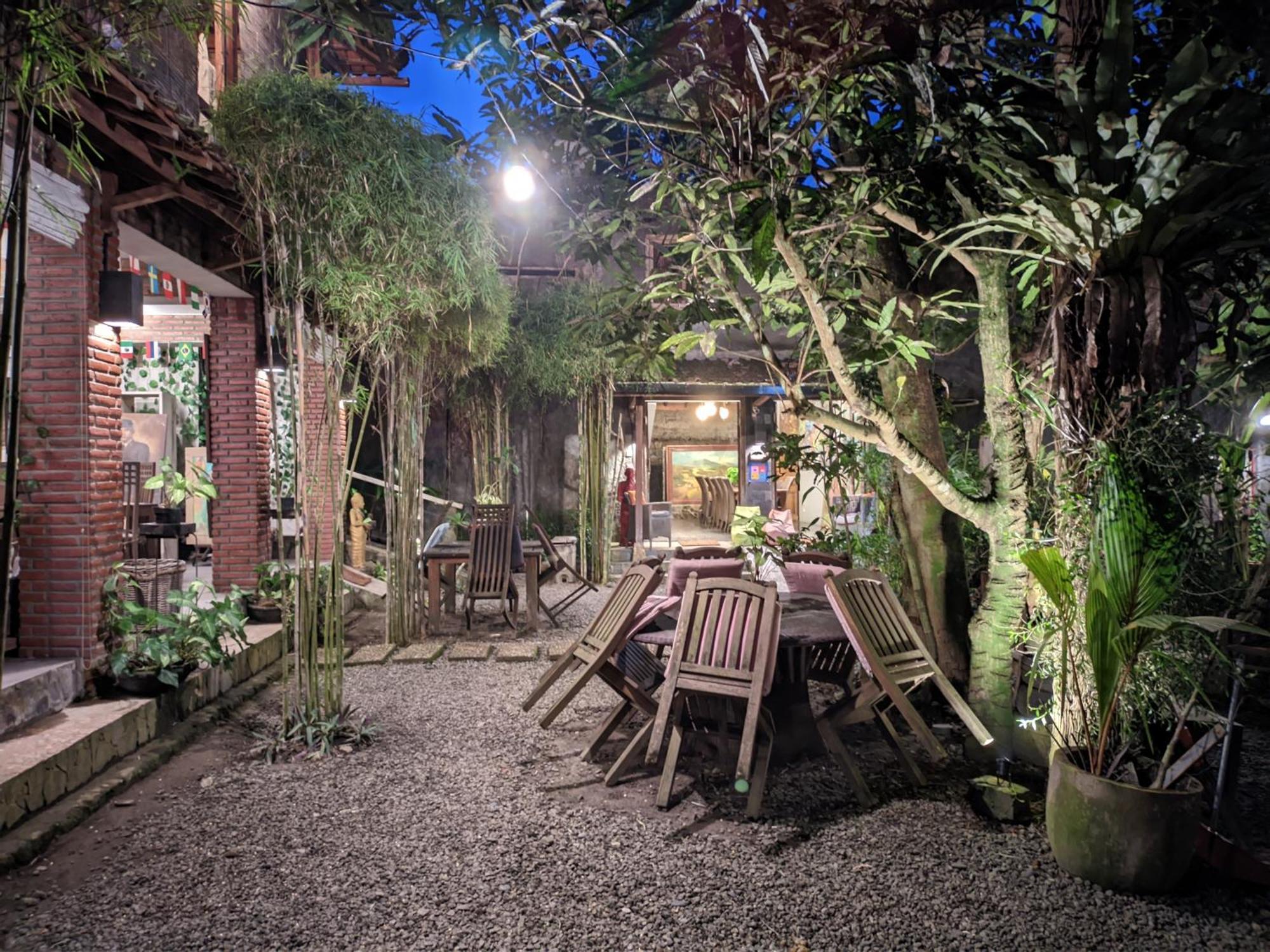 Homestay Astuti Gallery