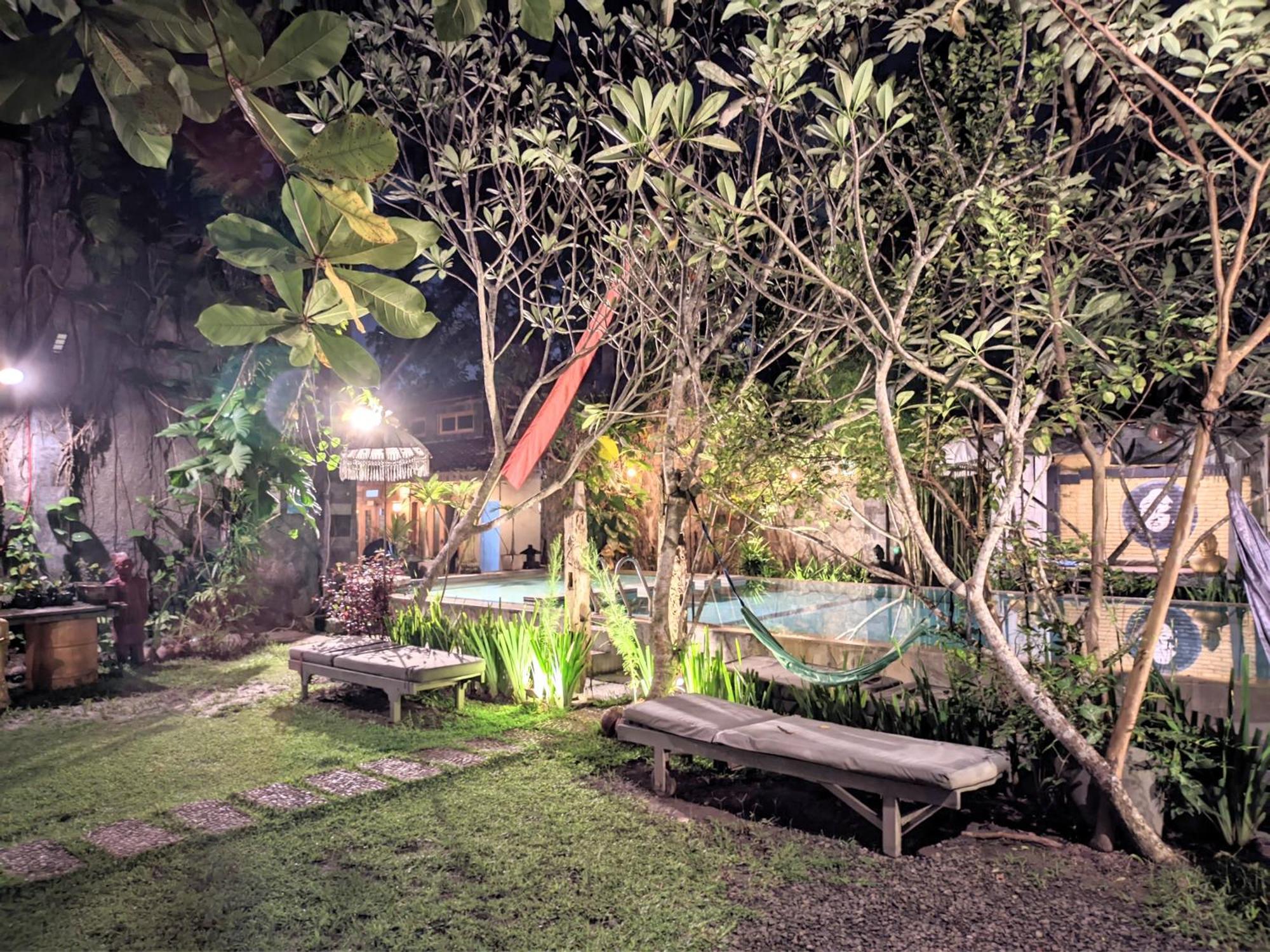 Astuti Gallery Homestay