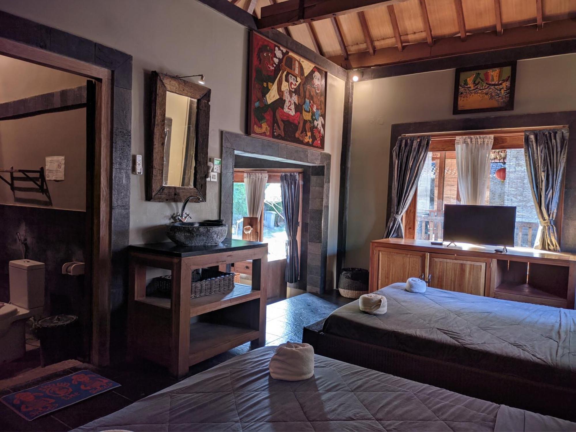 Astuti Gallery Homestay Yogyakarta